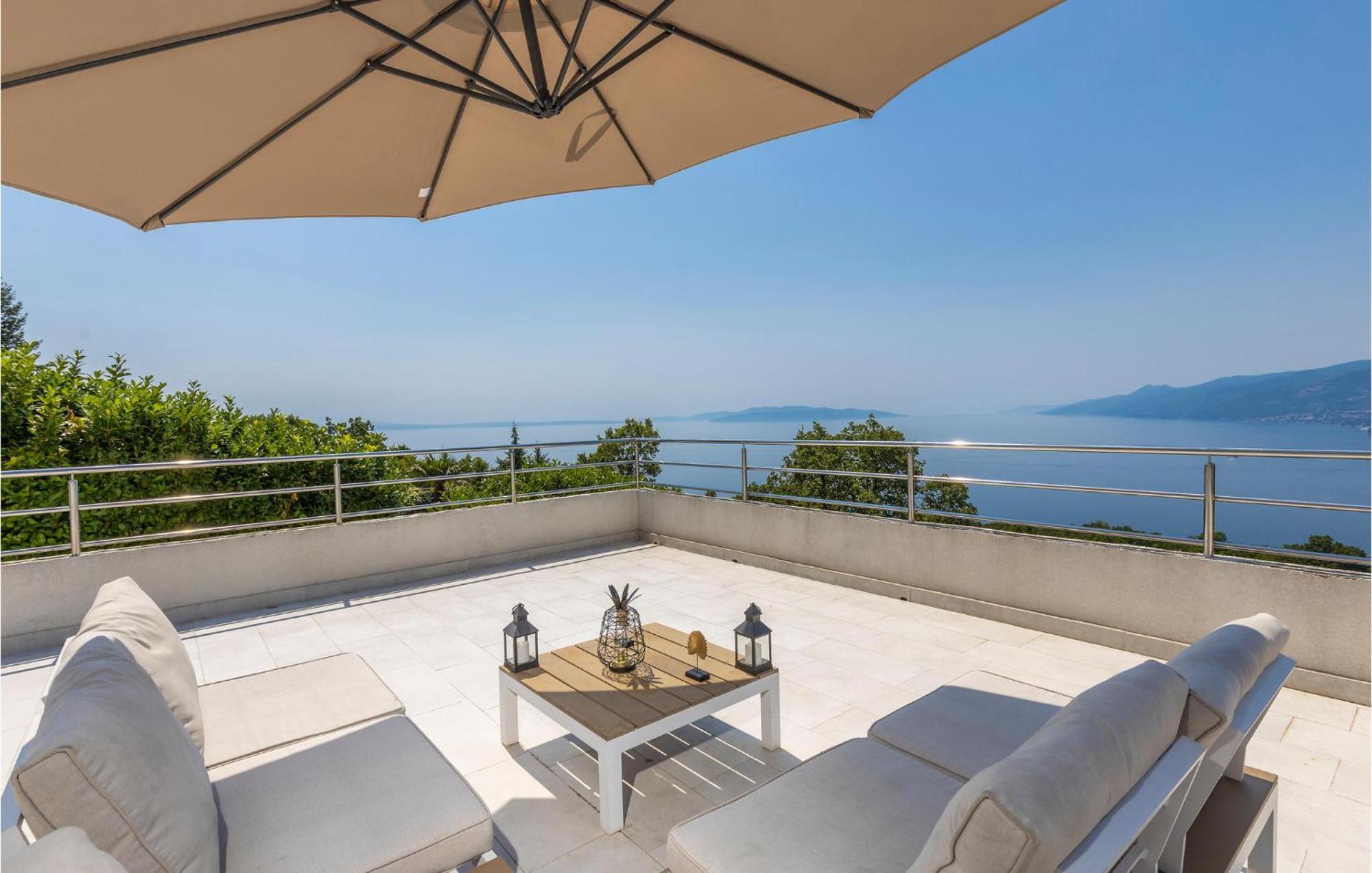 Amazing Apartment In Rijeka With Wifi 외부 사진